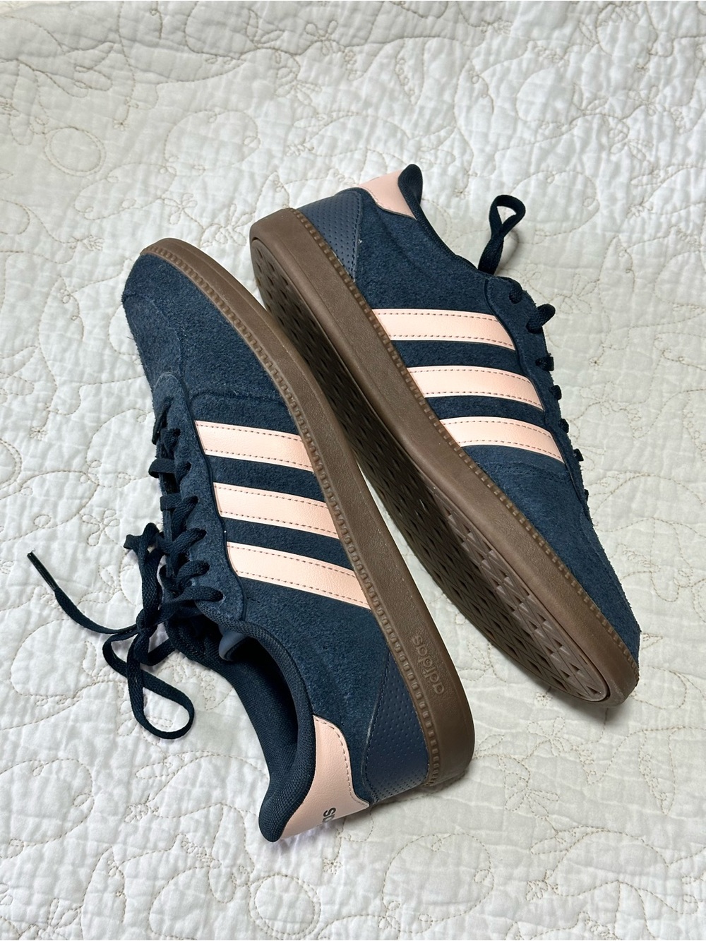 adidas Women’s Navy Breaknet Sleek Sneakers with Light Pink Stripes